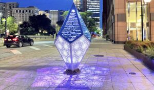 «Cleveland Crystal» паблик-арт инсталляция