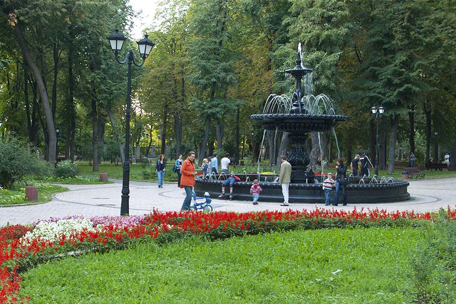 Исторический чугунный фонтан Термена в Киеве - Фото №2