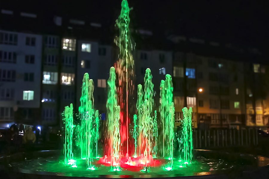 Водні інсталяції та каскади в житловому комплексі - Фото №2