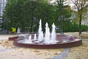 Фонтанный ансамбль на центральной площади Винницы